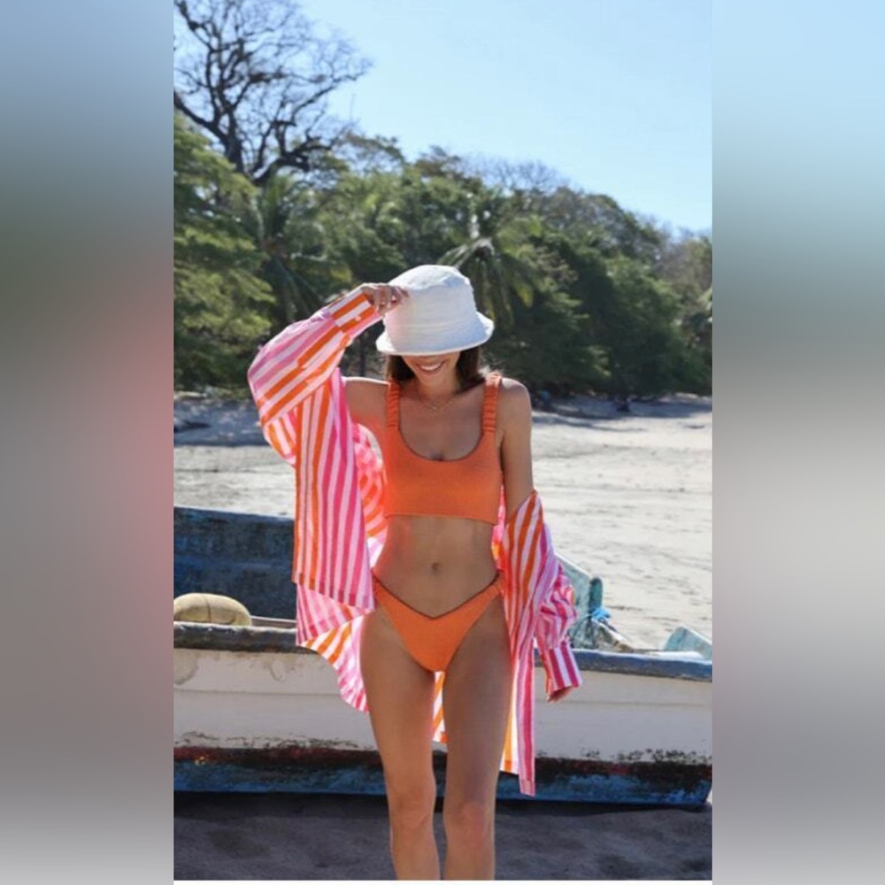 BEACH RIOT Alexa Top Long Sleeve Shirt Swim cover-Up In Sunset Style